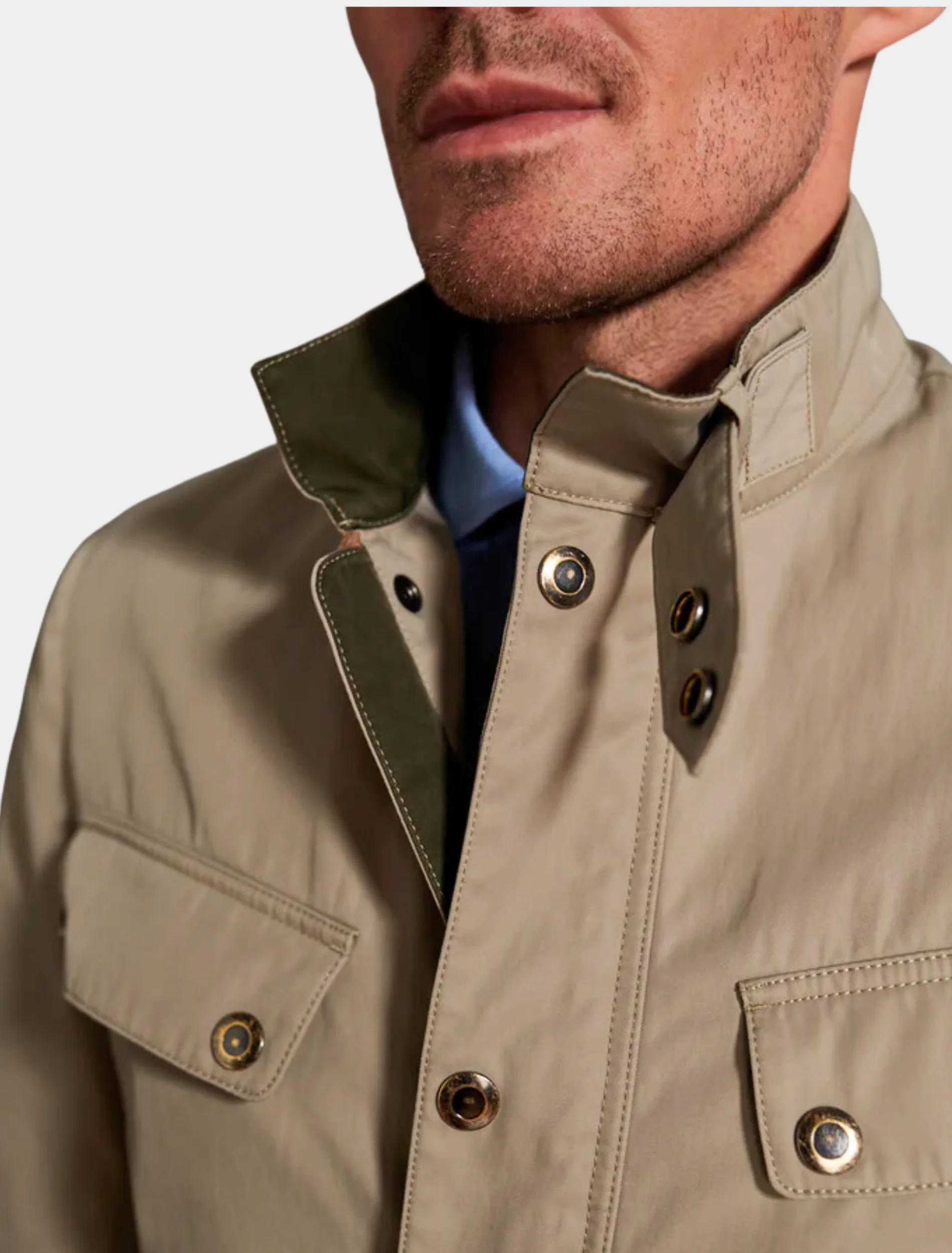 Mens Classic Khaki Cotton Safari Jacket Collar Detail Image