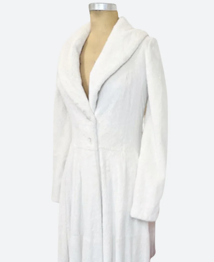 Kate Hudson Wedding Fur Coat