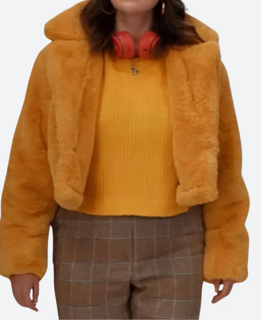 Only Murders in the Building S04 Mabel Mora Yellow Teddy Jacket