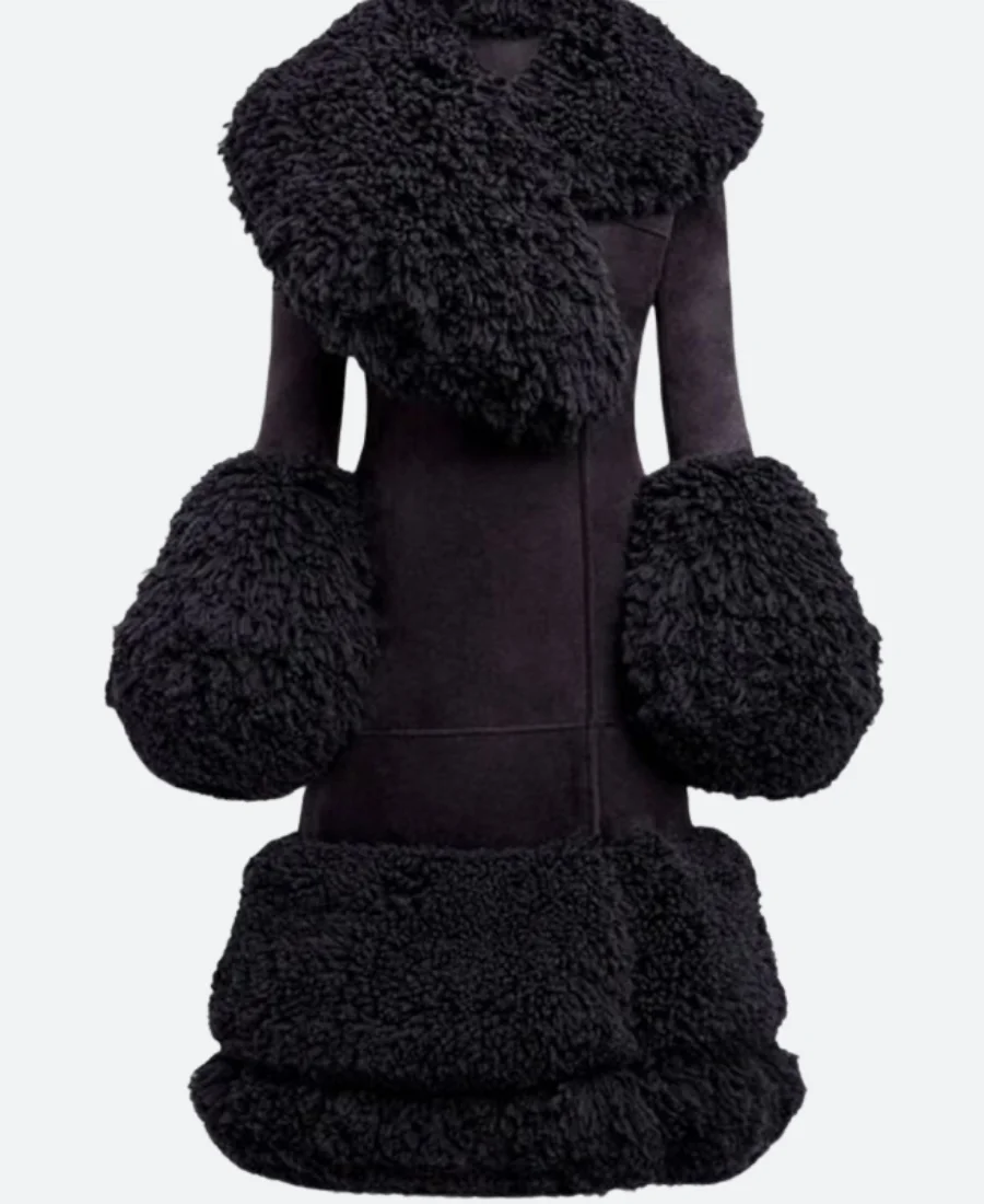 Rockefeller Center Tree Lighting Ceremony Kelly Clarkson Coat